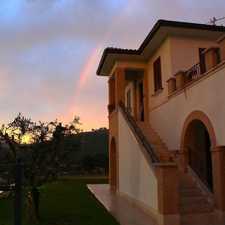 Residence Stella Del Gran Sasso Colledara Екстериор снимка