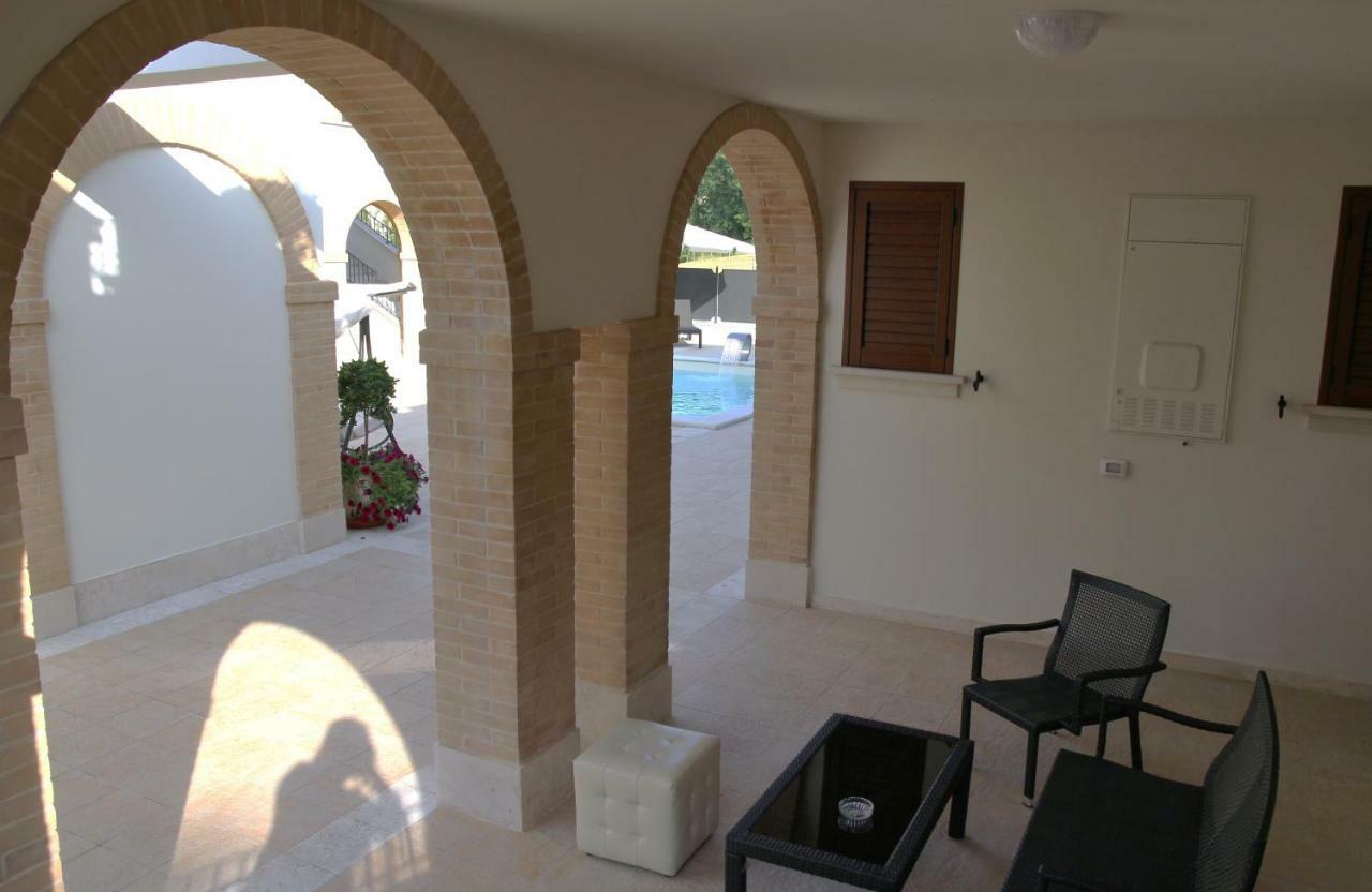 Residence Stella Del Gran Sasso Colledara Екстериор снимка