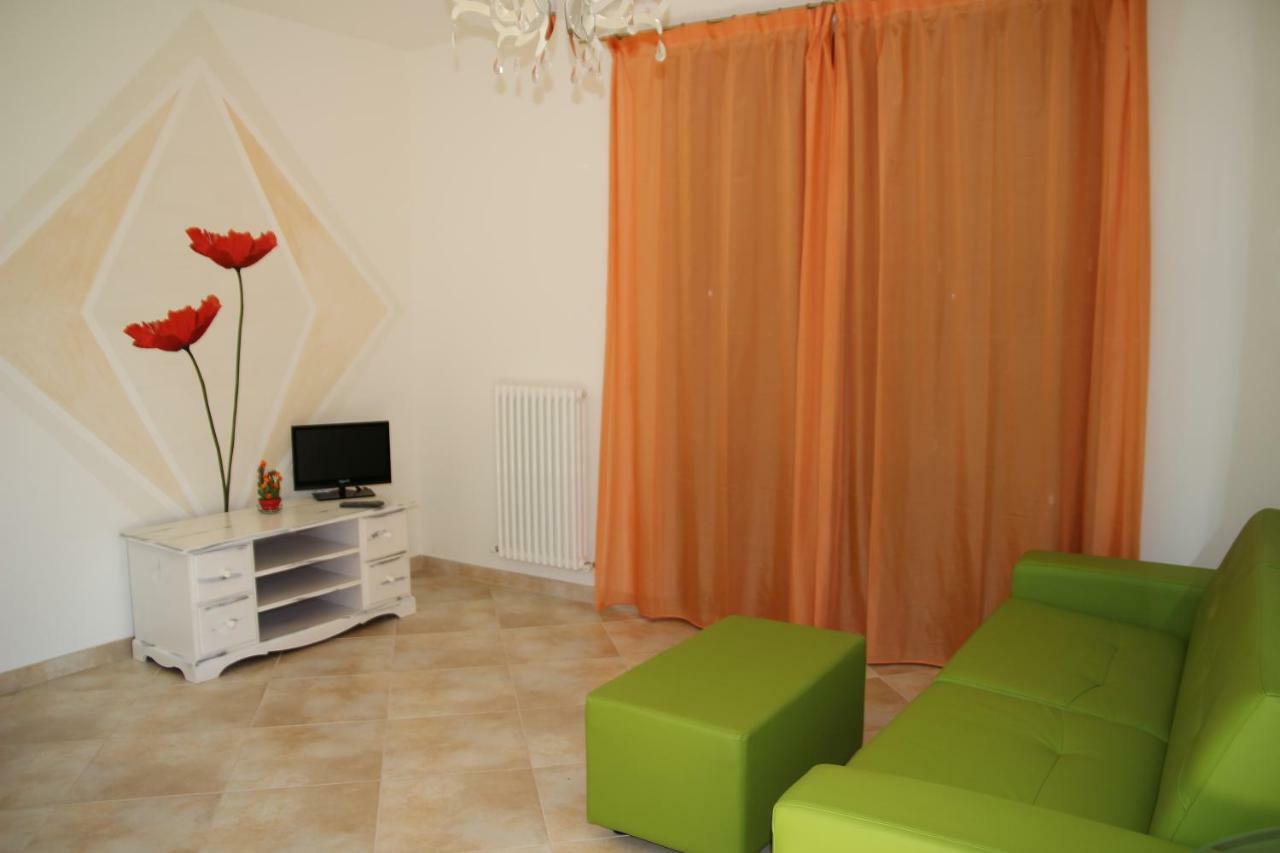 Residence Stella Del Gran Sasso Colledara Екстериор снимка