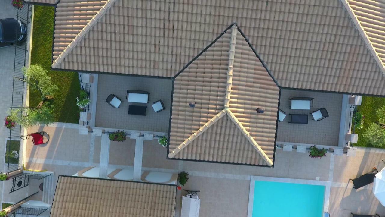 Residence Stella Del Gran Sasso Colledara Екстериор снимка